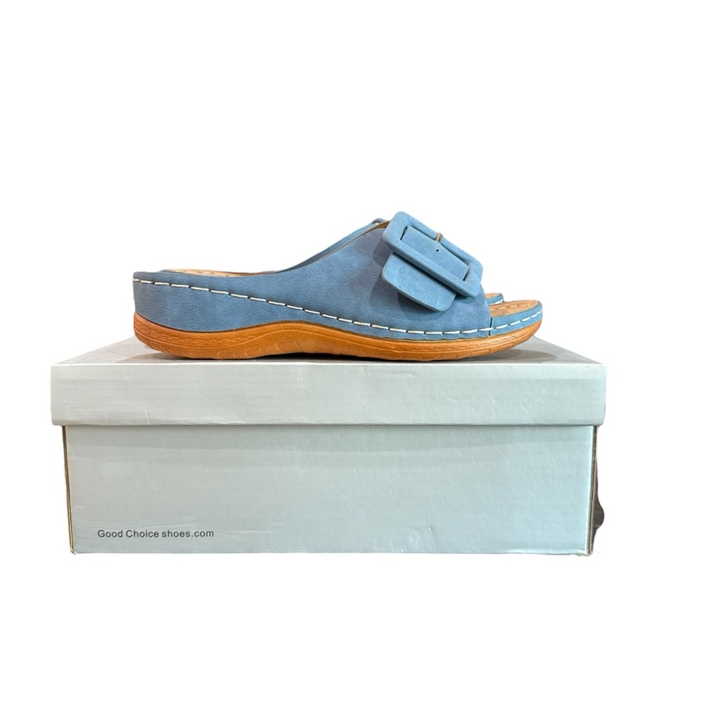 Good Chic Women's Blue Mules with Tan Sole NWB